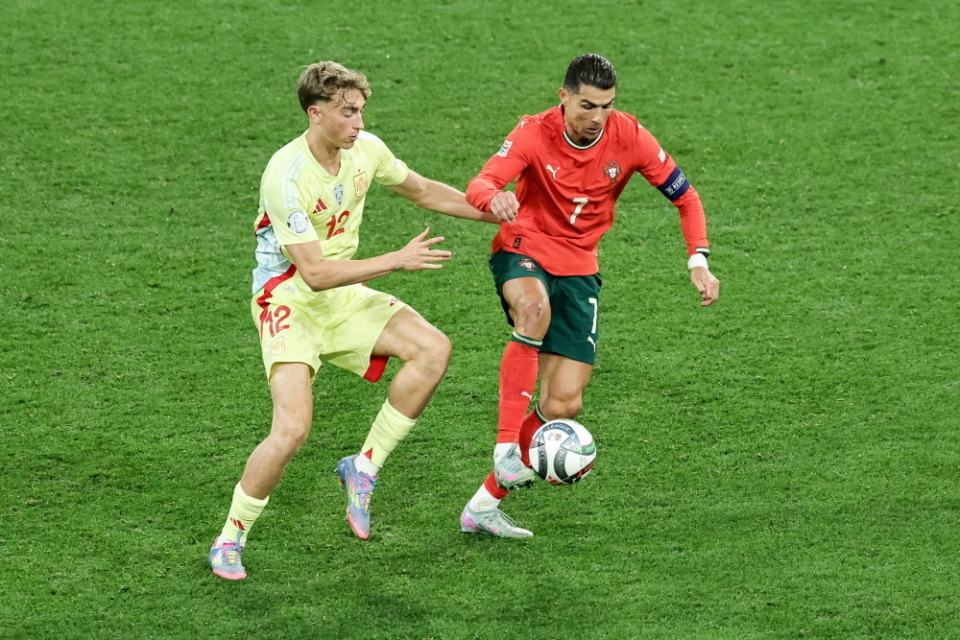 舞台更加灵 舞台更加灵