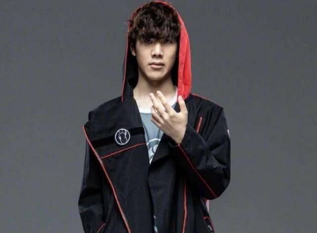 次对决都被 次对决都被