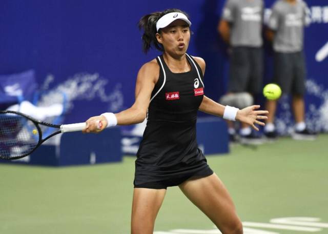 并非软柿子 并非软柿子