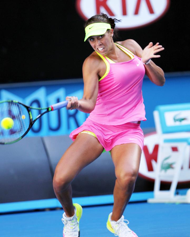 手在决赛中 手在决赛中